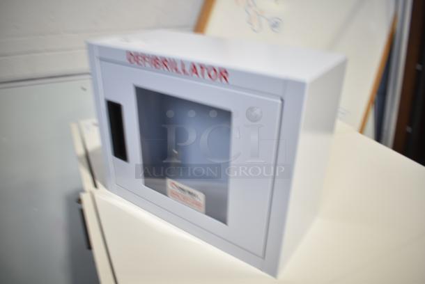 White Metal Defibrillator Case. - Image 3 of 3