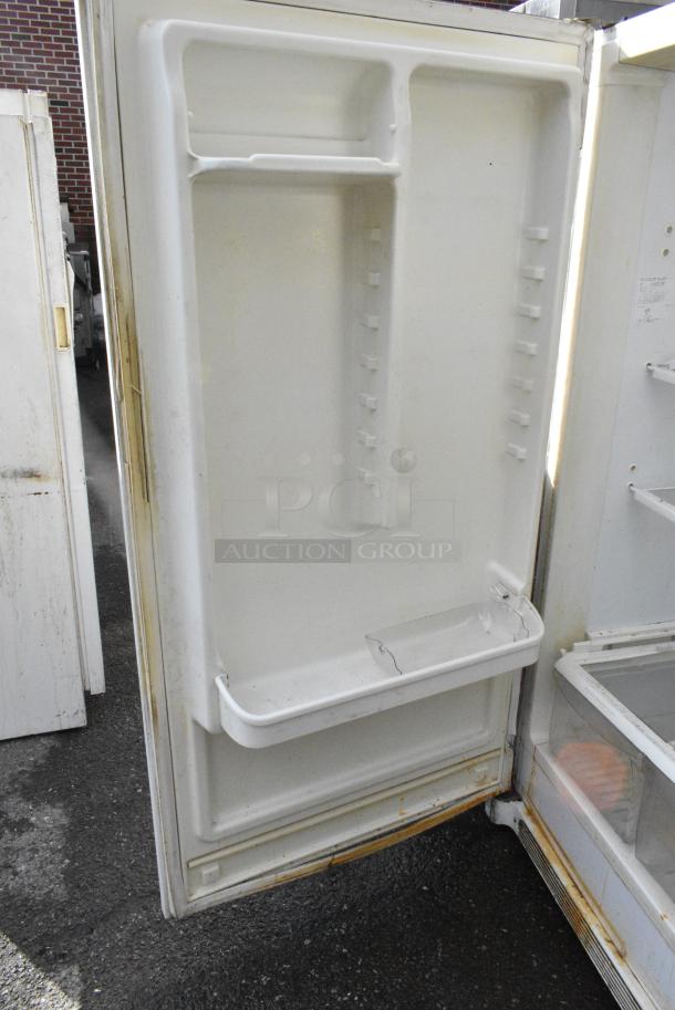 Frigidaire FKCH17F7HWD Metal Single Door Reach In Freezer. 115 Volts, 1 Phase. - Image 5 of 6