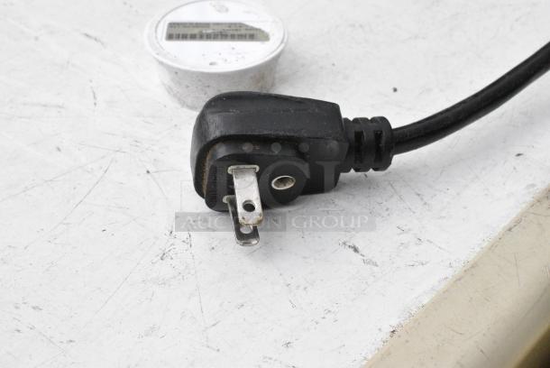 Electrolux FFFC05M2KW Chest Freezer w/ Hinge Lid. 115 Volts, 1 Phase. - Image 3 of 4