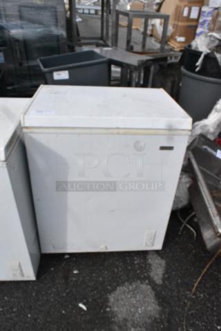 Idylis ICM050LC Chest Freezer w/ Hinge Lid. 115 Volts, 1 Phase.