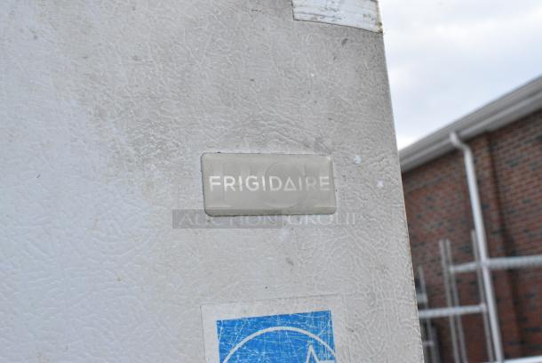 Frigidaire FFFH17F1RW Single Door Reach In Freezer. 115 Volts, 1 Phase. - Image 3 of 7