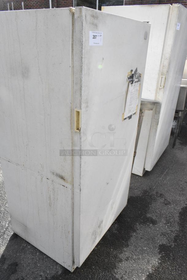 Kenmore 253.28262805 Single Door Reach In Freezer. 115 Volts, 1 Phase. - Image 2 of 6