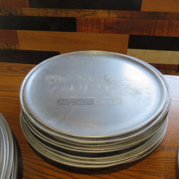 14 Inch Pizza Pan. 10XBID - Image 1 of 1