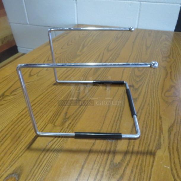 Stainless Steel Table Top Pizza Pan Stand. 5XBID - Image 1 of 1
