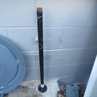 One 31.5 Inch  Industrial Black Pipe.