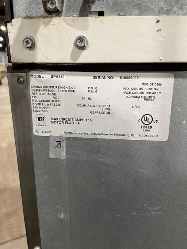 Manitowoc Commercial Stainless Steel Air-Cooled Ice Cuber Machine Head! Model: QD0452A SN: 001162829! 115V 1 Phase! On Manitowoc Commercial Ice Bin! With Ice Vending Dispenser! Model: SPA310 SN: 310056065! 115V 1 Phase! - Image 8 of 10
