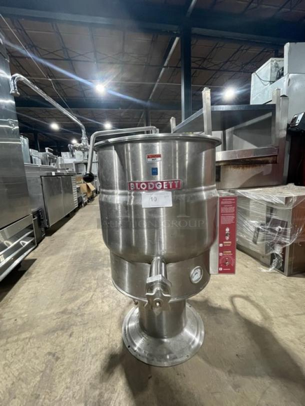 Blodgett Commercial Stainless Steel Electric Powered Stationary 2/3 Jacketed 20-Gal Pedestal Kettle! With Swing Spout Faucet! Model: KPS-20E SN: 111606S4178-5948! 208V 3 Phase! On Base! - Image 1 of 12