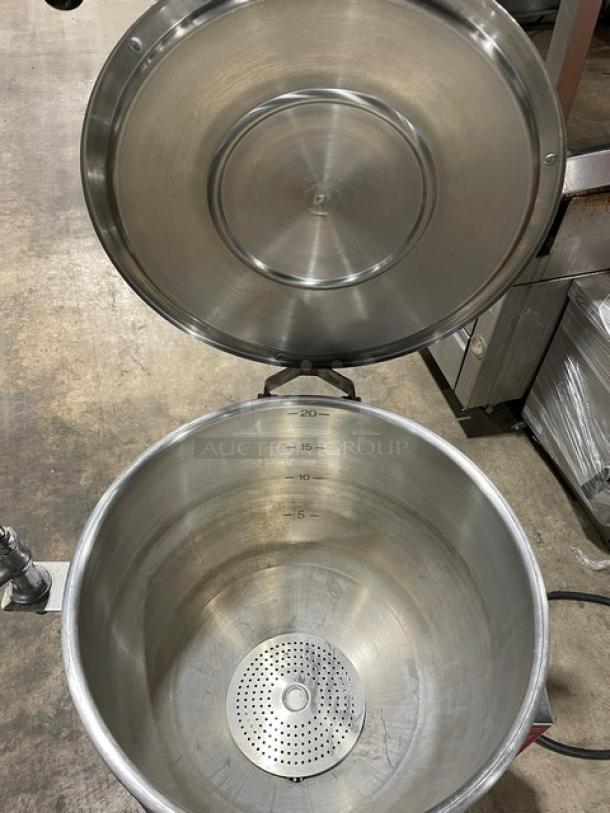 Blodgett Commercial Stainless Steel Electric Powered Stationary 2/3 Jacketed 20-Gal Pedestal Kettle! With Swing Spout Faucet! Model: KPS-20E SN: 111606S4178-5948! 208V 3 Phase! On Base! - Image 5 of 12