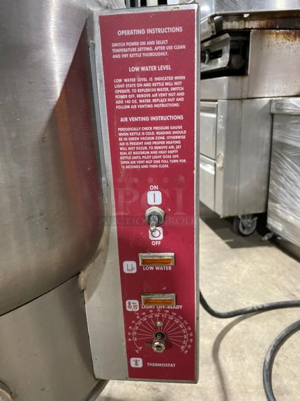 Blodgett Commercial Stainless Steel Electric Powered Stationary 2/3 Jacketed 20-Gal Pedestal Kettle! With Swing Spout Faucet! Model: KPS-20E SN: 111606S4178-5948! 208V 3 Phase! On Base! - Image 10 of 12