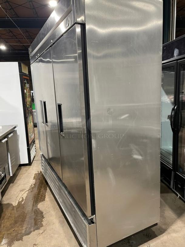 True Commercial Stainless Steel Solid 3 Door Reach In Refrigerator! With Poly Coated Wire Racks! Model: T-72 SN: 1-4870104! 115V 1 Phase! On Casters! - Image 2 of 13