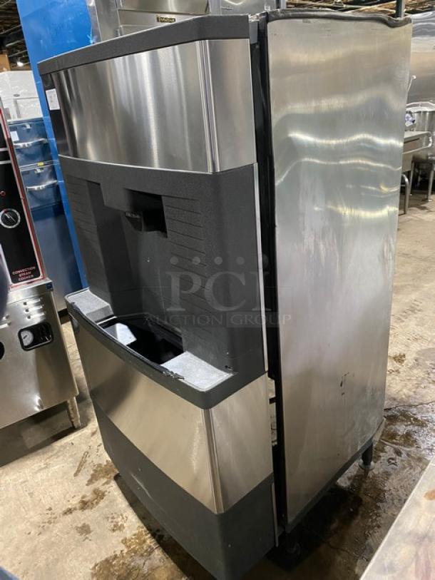 Manitowoc Q Series Commercial Stainless Steel Ice Dispenser Bin! With Push Type Dispenser! Model: QPA310 SN: 991163796! 120V 1 Phase! On Legs! - Image 2 of 10