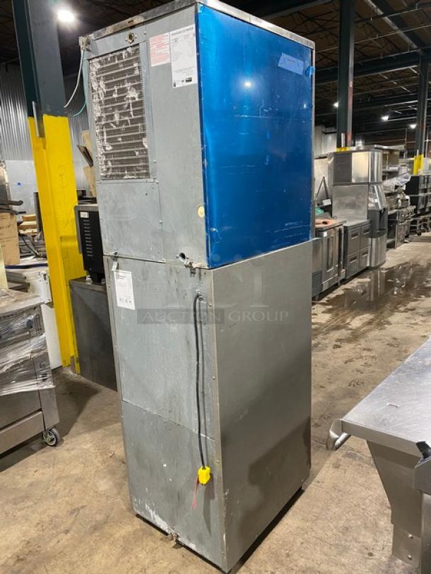 Hoshizaki Commercial Stainless Steel Cresent Cube Style Ice Making Machine Head! Model: KM-320MAH SN: E09158E! 115-120V 1 Phase! With Hoshizaki Commercial Ice Dispensing Bin! With Push Button Dispenser! Model: DB-130H SN: Q52159D! 115V 1 Phase! On Legs! - Image 4 of 12