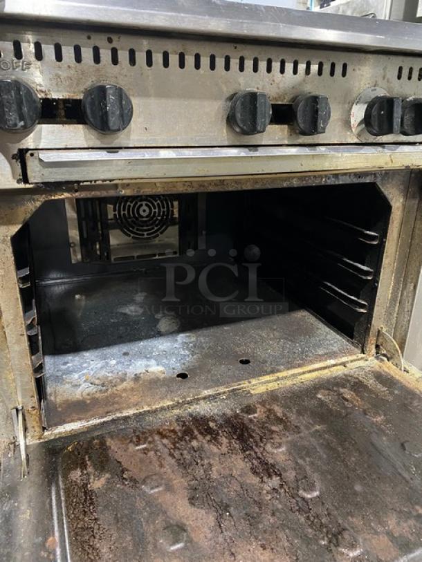 Venancio! 2022! Commercial Stainless Steel Natural Gas Powered 6 Burner Range/Convection Oven Combo! With Like New Scratch-N-Dent Back Splash & Overhead Salamander Shelf! Model: PRO36G-CO SN: 72639000003! 120V! On Casters! - Image 5 of 12