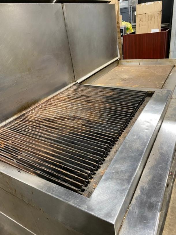 Jade Range Commercial Stainless Steel Natural Gas Powered Char Broiler/Flat Griddle Split Top Range! With 4 Drawer Self-Contained Refrigerated Chef Base/Equipment Stand! With Back Splash! Model: JRLH-04S-T-72 SN: 101566! 115V 1 Phase! On Casters! - Image 5 of 11