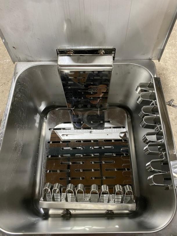 Commercial Stainless Steel Electric Powered Countertop Corndog Deep Fryer! With Hinged Cover! Model: NP-393 SN: 935015! 220V! - Image 5 of 9