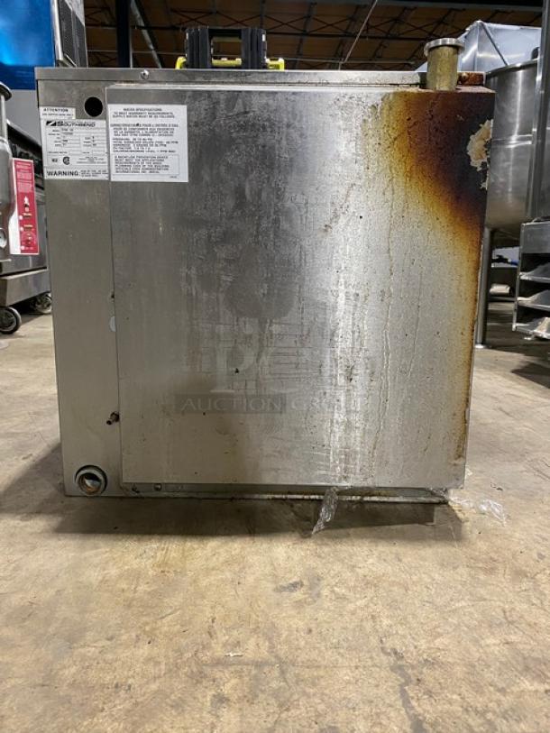 Southbend Strato Steam Series Commercial Stainless Steel Electric Powered Countertop Steamer! With Wire Rack! Model: STRE-5D SN: 11C22568! 208V 3 Phase! - Image 3 of 10