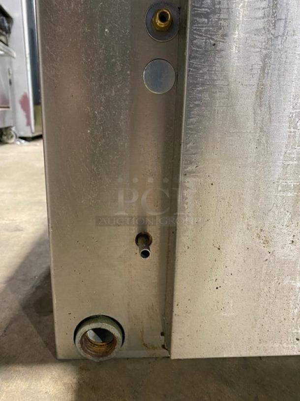 Southbend Strato Steam Series Commercial Stainless Steel Electric Powered Countertop Steamer! With Wire Rack! Model: STRE-5D SN: 11C22568! 208V 3 Phase! - Image 8 of 10