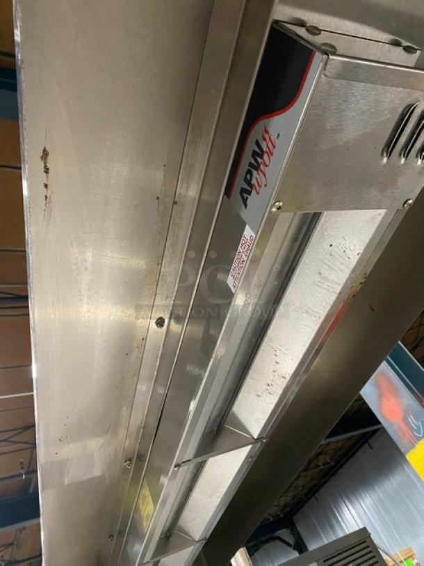 Commercial Stainless Steel Single Undershelf Worktop Table! With Triple Overhead Shelves & Side Splashes! With 3 APW Wyott Commercial Overhead Hot Food Warming Heat Lamps! Model: OH54L1R SN: FD-54L! 120V 1 Phase! On Legs! - Image 7 of 7