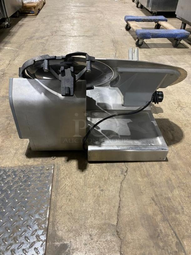 Globe Commercial Stainless Steel Electric Powered Countertop Heavy Duty Manual Meat Deli Slicer! With 13" Blade! Model: 3600N SN: 3600N02715! 115V 1 Phase! - Image 3 of 8
