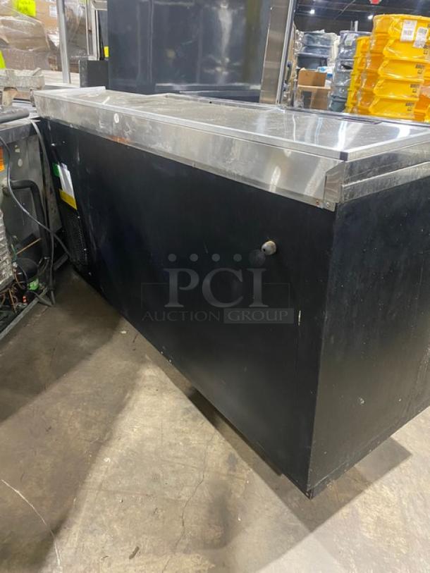 Fagor Commercial Black Deep-Well Horizontal Flat-Top Bottle Cooler! With Stainless Steel Double Top Sliding Lids! With Epoxy Coated Bin Dividers! Model: FBC-65 HC SN: 19072219! 115V 1 Phase! - Image 3 of 9