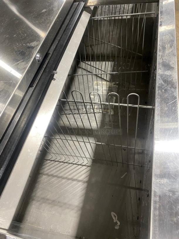 Fagor Commercial Black Deep-Well Horizontal Flat-Top Bottle Cooler! With Stainless Steel Double Top Sliding Lids! With Epoxy Coated Bin Dividers! Model: FBC-65 HC SN: 19072219! 115V 1 Phase! - Image 5 of 9