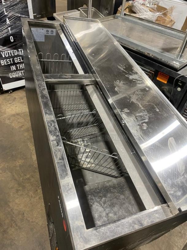 Fagor Commercial Black Deep-Well Horizontal Flat-Top Bottle Cooler! With Stainless Steel Double Top Sliding Lids! With Epoxy Coated Bin Dividers! Model: FBC-65 HC SN: 19072219! 115V 1 Phase! - Image 6 of 9