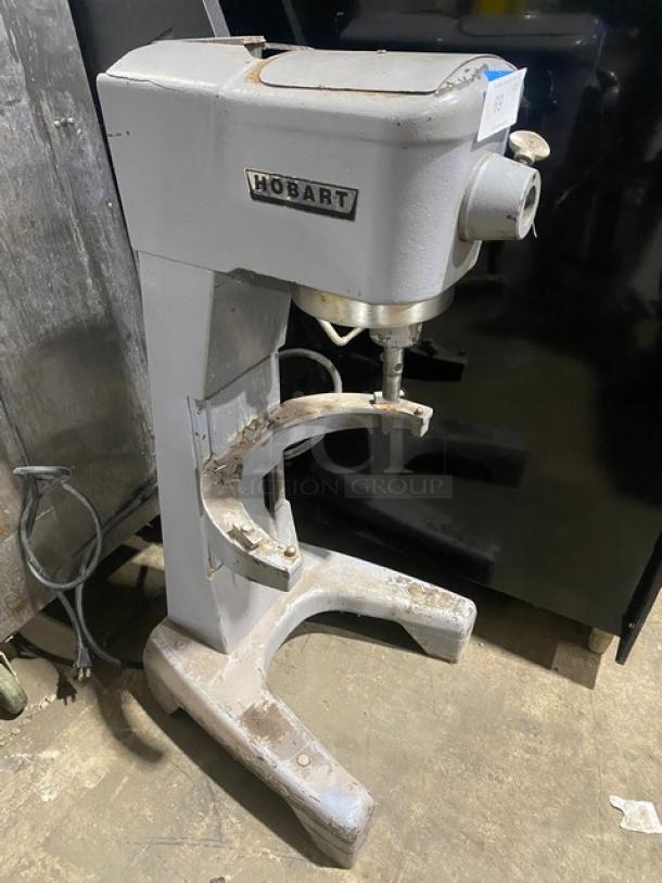 Hobart Commercial Heavy-Duty Floor Model 30 Qt. Planetary Mixer! Model: D-300 SN: 149083! 208V 1 Phase! - Image 2 of 9
