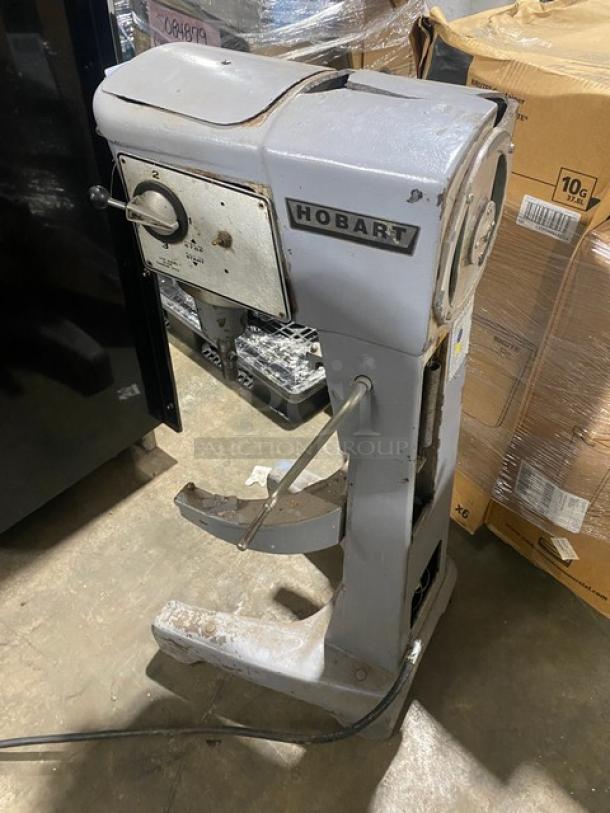 Hobart Commercial Heavy-Duty Floor Model 30 Qt. Planetary Mixer! Model: D-300 SN: 149083! 208V 1 Phase! - Image 4 of 9