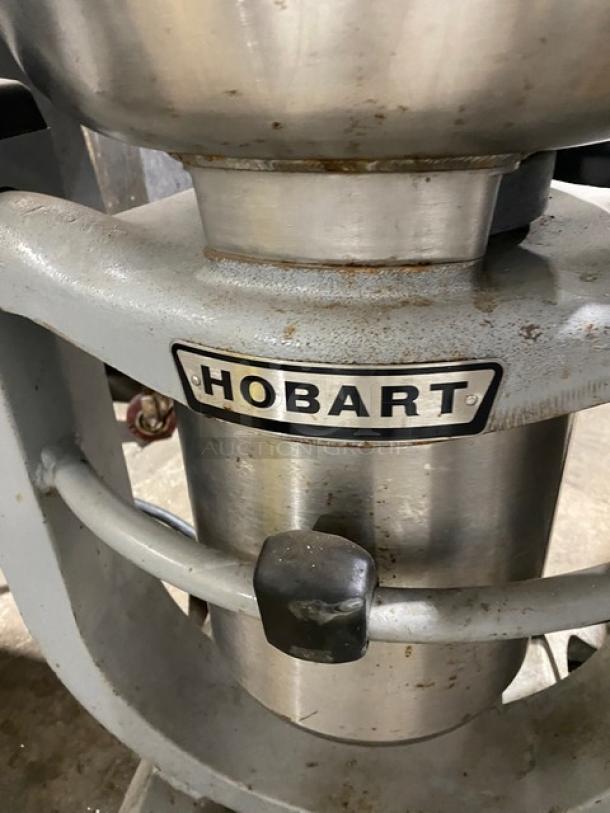 Hobart Commercial Heavy-Duty Floor Model 30 Qt. Cutter/Mincer Mixer! With Stainless Steel 90 Degree Tilting Bowl & Clear Lexan Cover! 200V 3 Phase! Model: HCM 300 SN: 31-1153-470! - Image 6 of 13