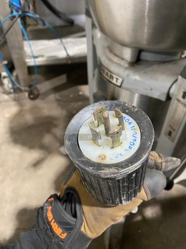 Hobart Commercial Heavy-Duty Floor Model 30 Qt. Cutter/Mincer Mixer! With Stainless Steel 90 Degree Tilting Bowl & Clear Lexan Cover! 200V 3 Phase! Model: HCM 300 SN: 31-1153-470! - Image 13 of 13
