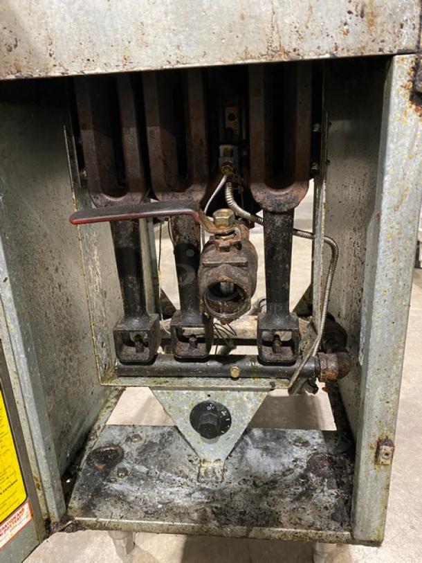 Commercial Stainless Steel Natural Gas Powered Deep Fat Fryer! With Back & Right-Side Splash! With Basket Hanger! With Frying Baskets! On Legs! - Image 7 of 11