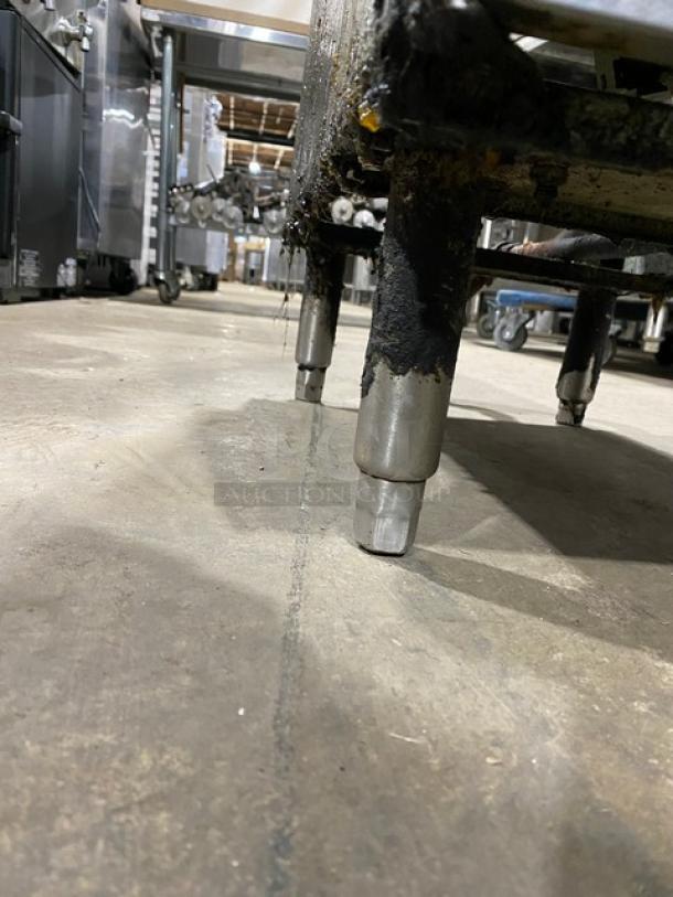 Commercial Stainless Steel Natural Gas Powered Deep Fat Fryer! With Back & Right-Side Splash! With Basket Hanger! With Frying Baskets! On Legs! - Image 9 of 11