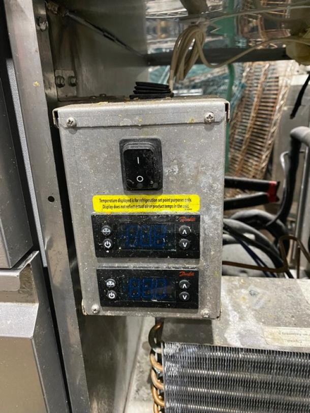 Delfield Commercial Stainless Steel 6 Drawer Refrigerated Bain Marie Style Mega Top Pizza Prep Table! With Removable Cutting Board! Model: 18672PTBMP SN: 2109820100067! 115V 1 Phase! On Casters! - Image 10 of 14