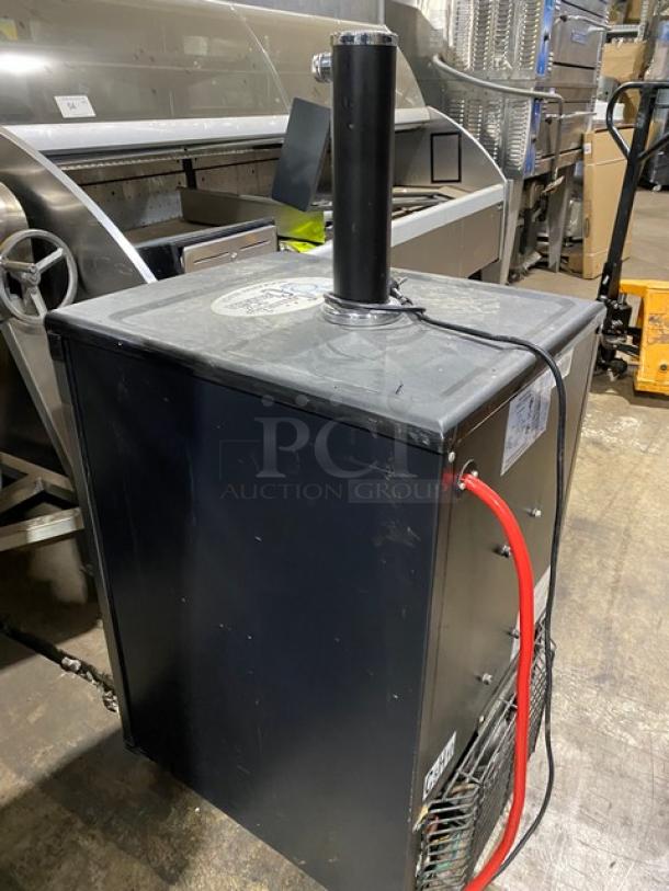 Galaxy Commercial Black Free Standing Single Door Kegerator/Beer Cooler! With Single Tap Tower! Model: 177KEGRTRSS! 115V! On Casters! - Image 4 of 11