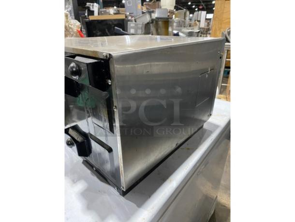 Solwave Commercial Stainless Steel Electric Powered Countertop Microwave Oven! Model: 180MWHD21 SN: 180901071! 208-230V 1 Phase! - Image 4 of 10