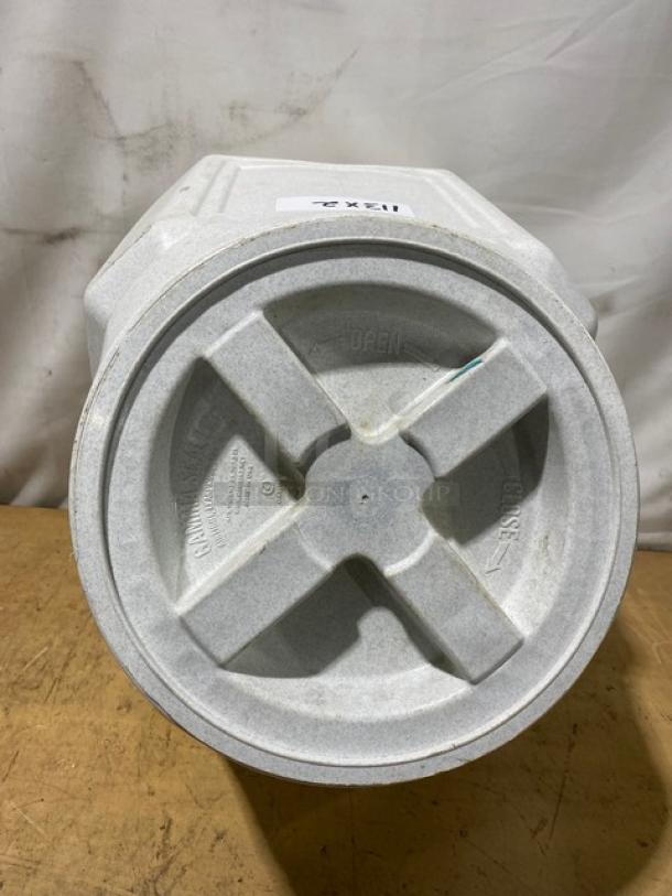 Gamma2 Commercial Food Storage Container! - Image 5 of 5