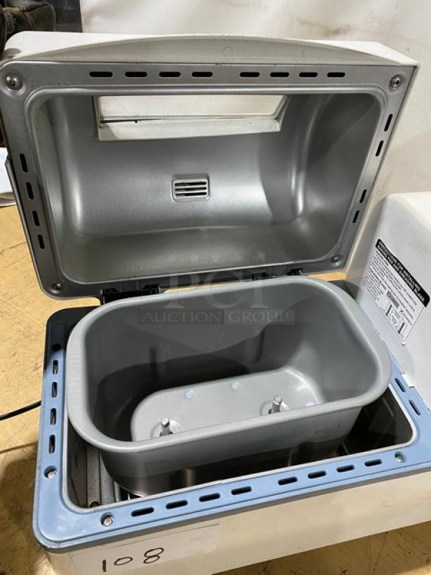 Zijirushi Home Bakery Supreme Series Commercial White Electric Powered Countertop Bread Maker! Model: BBCC-X20 SN: 5790511! 120V 1 Phase! - Image 6 of 9