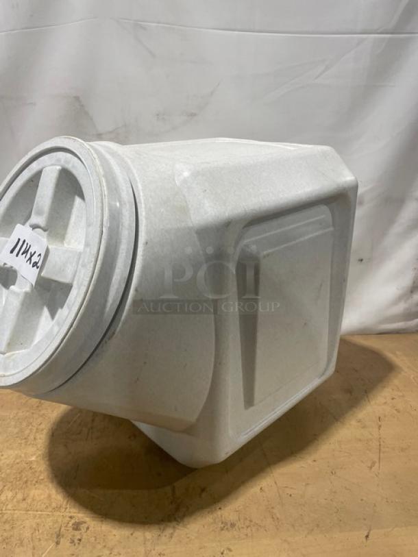 Gamma2 Commercial Food Storage Container! 2X Your Bid! - Image 2 of 7