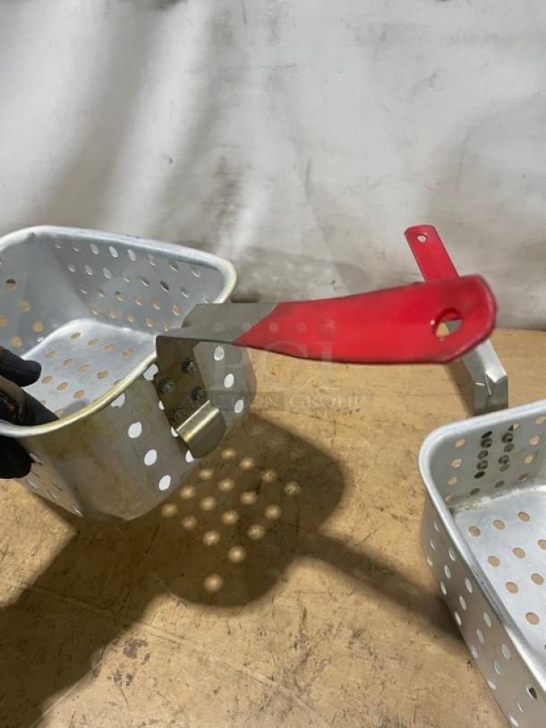 Lot Of Commercial Aluminum Fry Baskets! All One Money! - Image 8 of 8