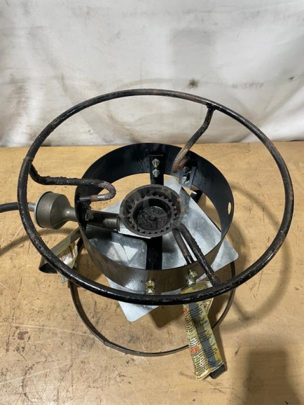 Commercial Cast Iron Liquid Propane Powered Portable Single Burner! - Image 4 of 5