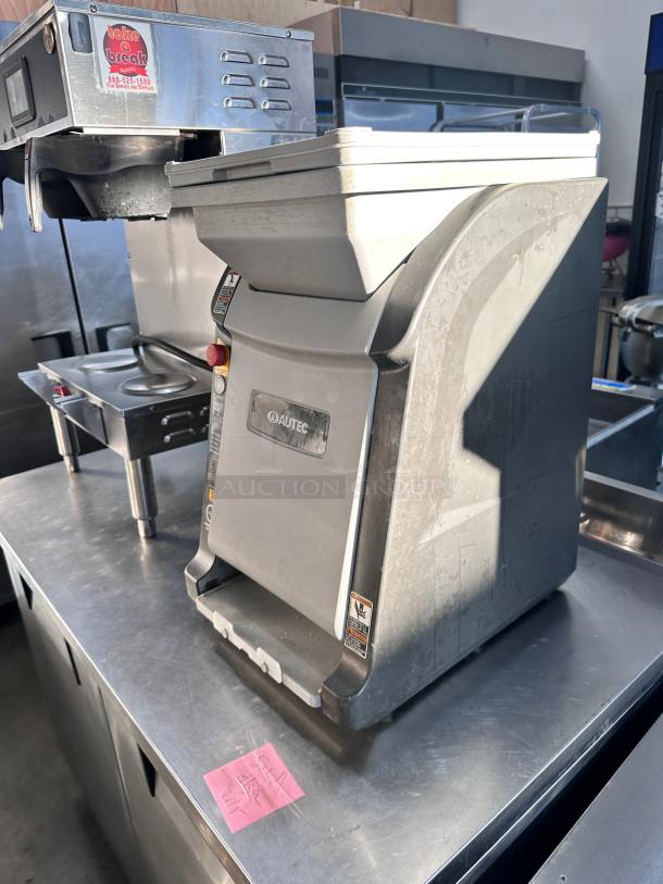 2023 Excellent Autec  ASM895A Maki Maker Sushi Roll Maker 115volt Tested and Working! - Image 4 of 10