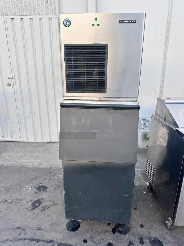Late Mode Hoshizaki F-450MAJ  SlimLine Flaker Icemaker 115volt Tested and Working! - Image 1 of 11