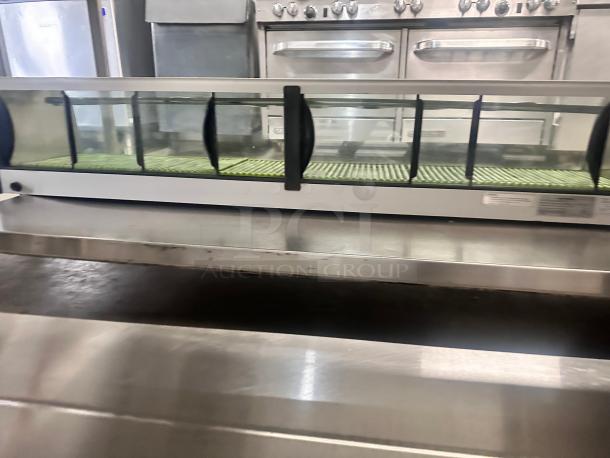 Excellent Yoshimasa YMSC-6-L 72″ Self-Contained Curved Glass Refrigerated Sushi Case 115volt Tested and Working! - Image 9 of 11