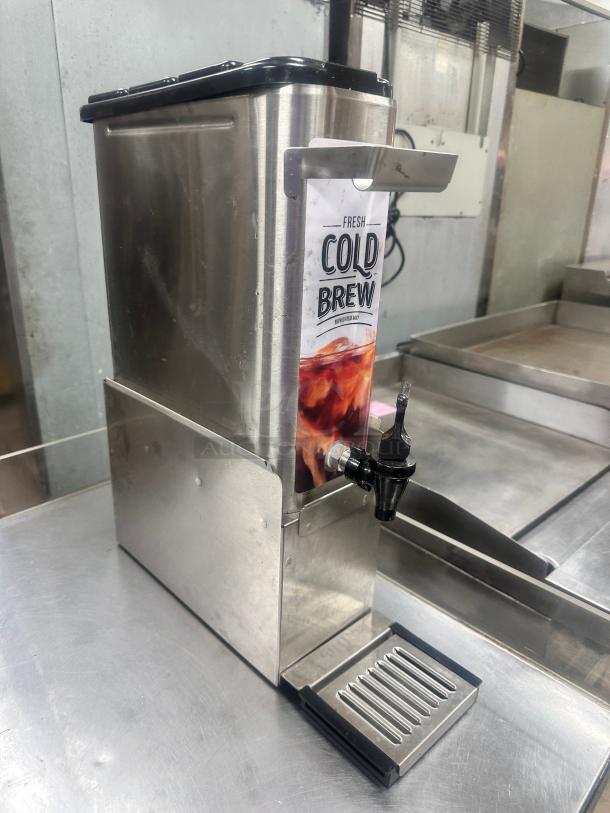 New Newco Cold Brew Brewer 3.5 Gallon dispenser - Image 1 of 6