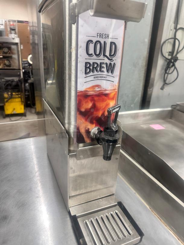 New Newco Cold Brew Brewer 3.5 Gallon dispenser - Image 2 of 6