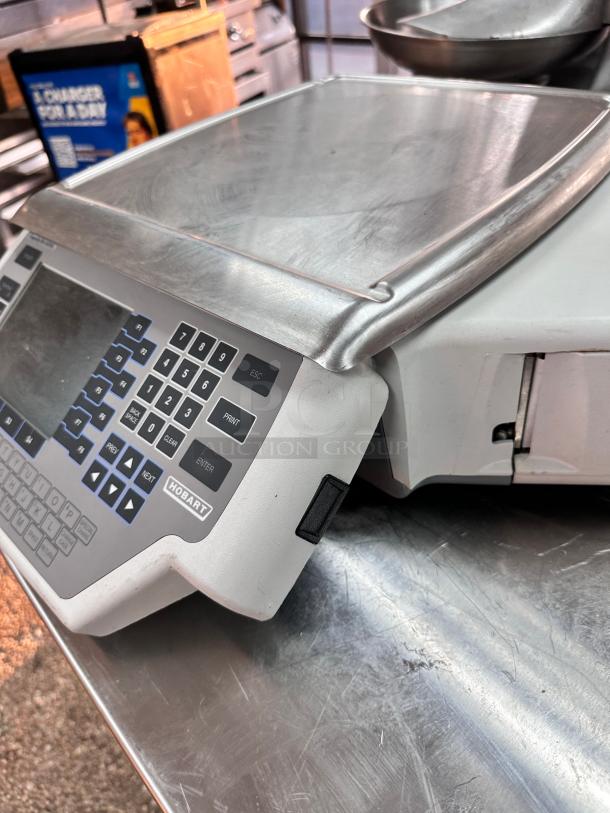 Excellent Hobart Quantum - Max scale W/ Printer 115volt Tested and Working - Image 5 of 13