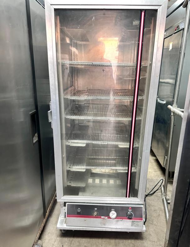 Nice BevLes PICA70-32-A Full Size Non-Insulated Proofing Cabinet, (1) Left Hand Hinged Door, 115volt Tested and Working! - Image 4 of 6