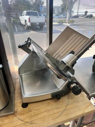 Excellent Hobart 2812 12" Blade Commercial Manual Meat Slicer 115volt Tested and Working!