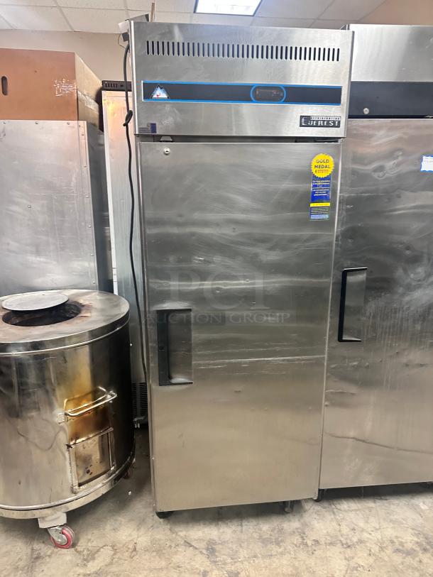 Nice Everest  ESR1 29" One Door Upright Reach-In Refrigerator 115volt Tested and Working! - Image 2 of 6