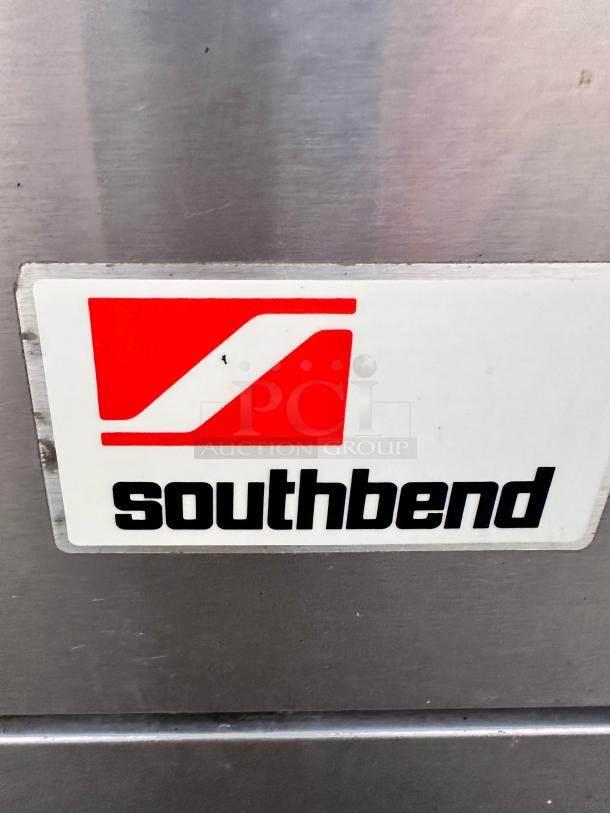 Excellent SouthBend Commercial 60"  Gas 6 Burner, 24" Griddle and Two Ovens Tested and Working! - Image 8 of 10